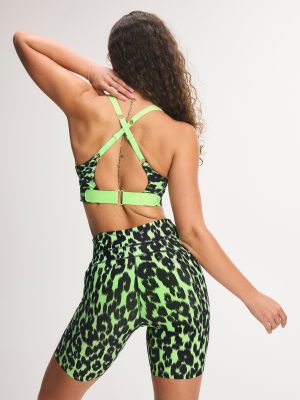 Cool Curves High-Impact Zip-Up Sports Bra