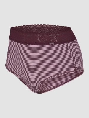 Cotton Essentials Lace-Trim Shortie Panty