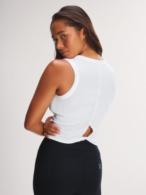 Plot Twist Crossover Tank