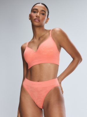 Seamless Floral High-Waist Bikini Panty