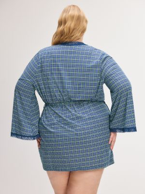 Snug Hug Short Robe