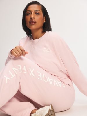 Weekender Terry Sweatpant with Embroidered Logo