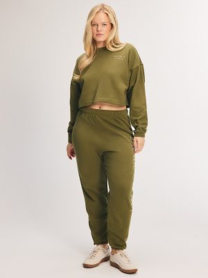 Weekender Terry Sweatshirt 2-Piece Set
